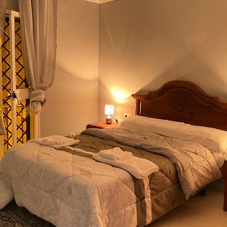 Suite Bahia Sevilla Exteriör bild